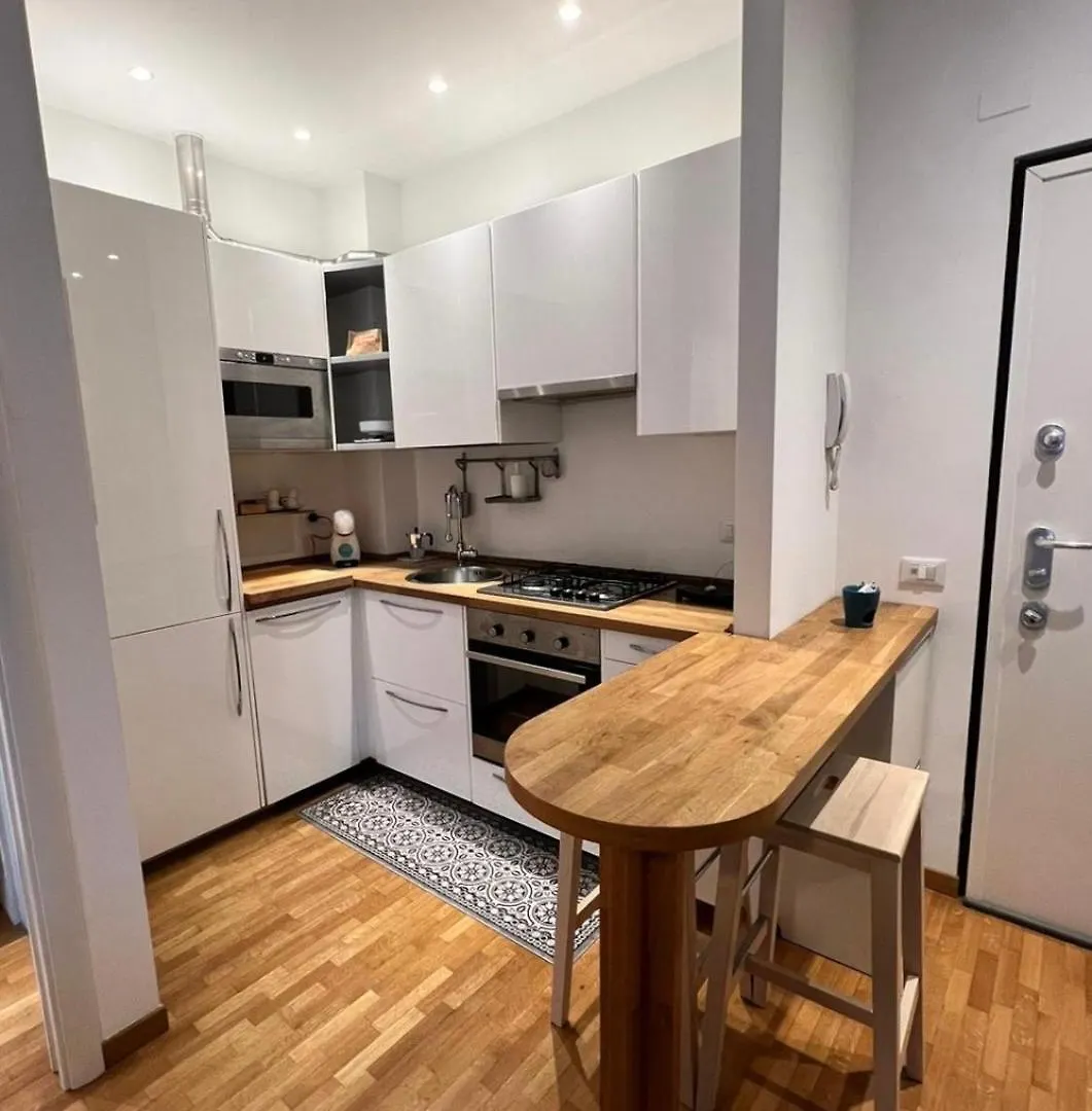 Da Vinci Suite - Apartment With Balcony In Milan Design District - Tortona Area Italy